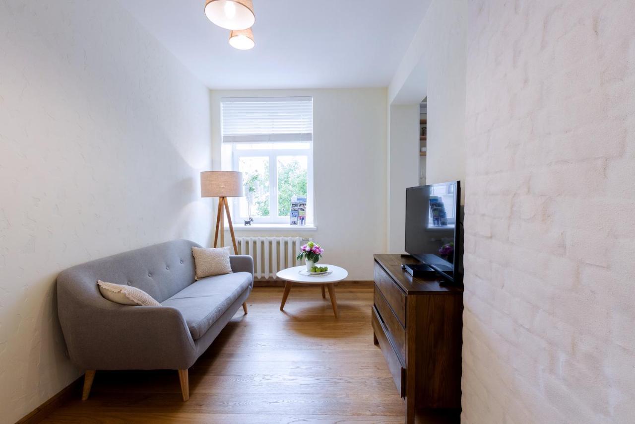 Ferienwohnung Dzirnavu 92 Studio Riga Exterior foto