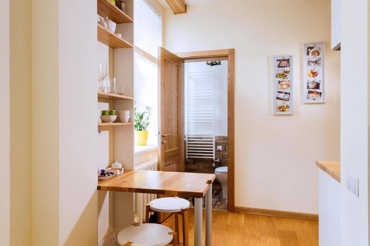 Ferienwohnung Dzirnavu 92 Studio Riga Exterior foto